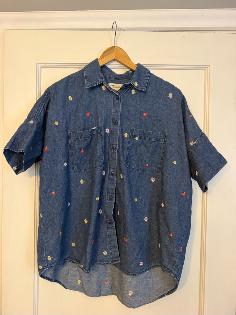 Madewell Embroidered Chambray Shirt Women’s Small Floral Button Down Denim